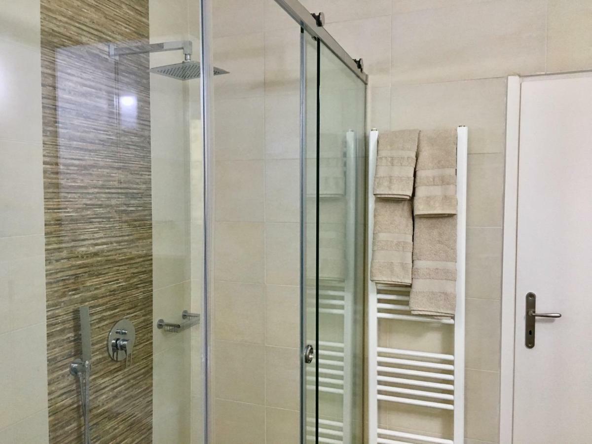 Sea Star Luxury Apartment Атина Екстериор снимка