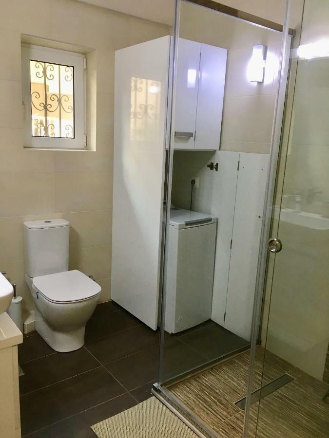 Sea Star Luxury Apartment Атина Екстериор снимка