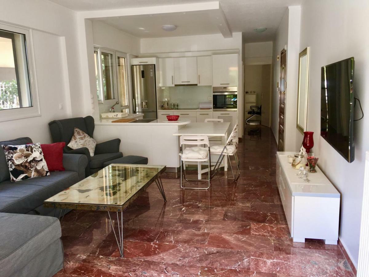 Sea Star Luxury Apartment Атина Екстериор снимка