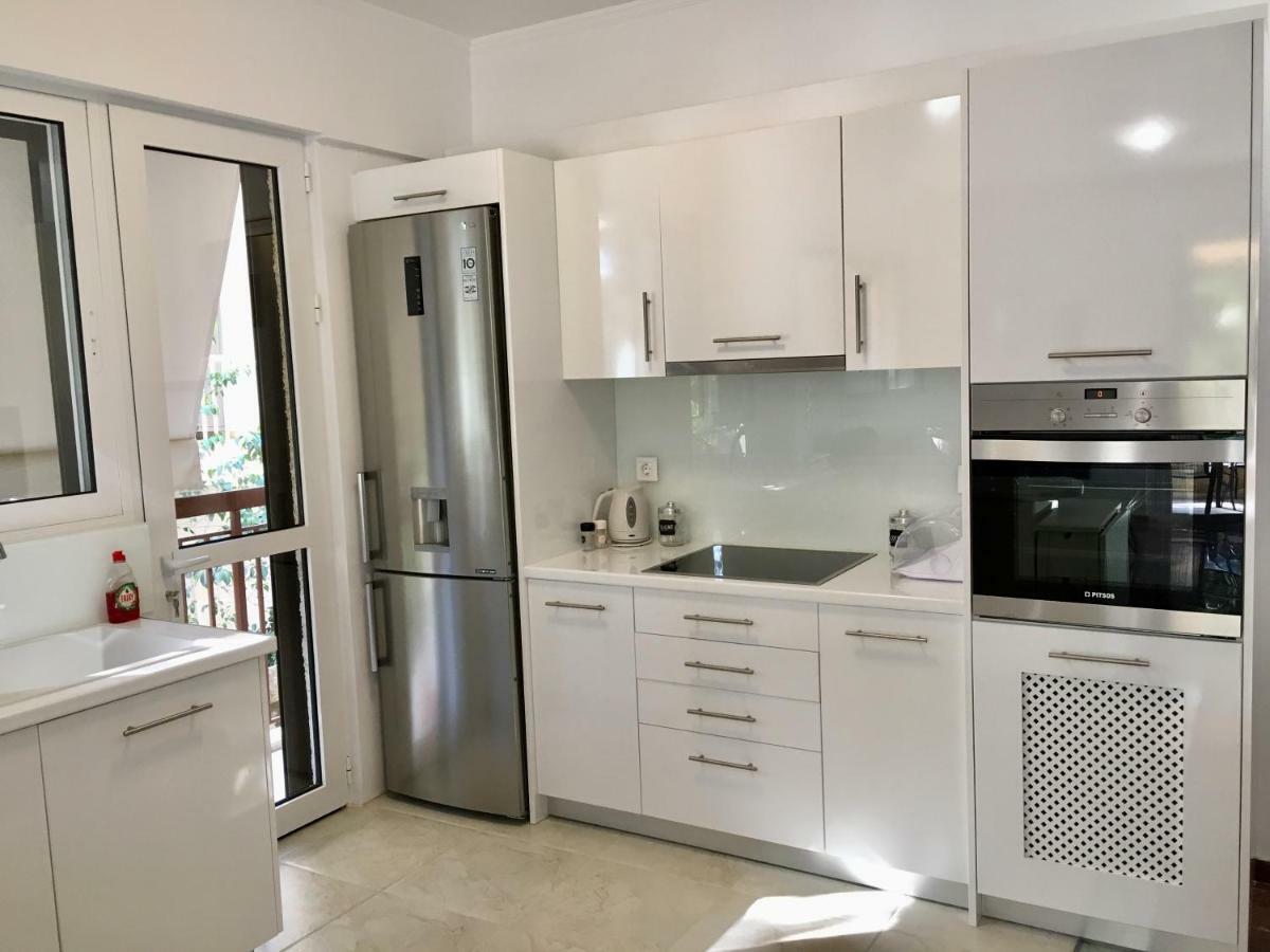 Sea Star Luxury Apartment Атина Екстериор снимка
