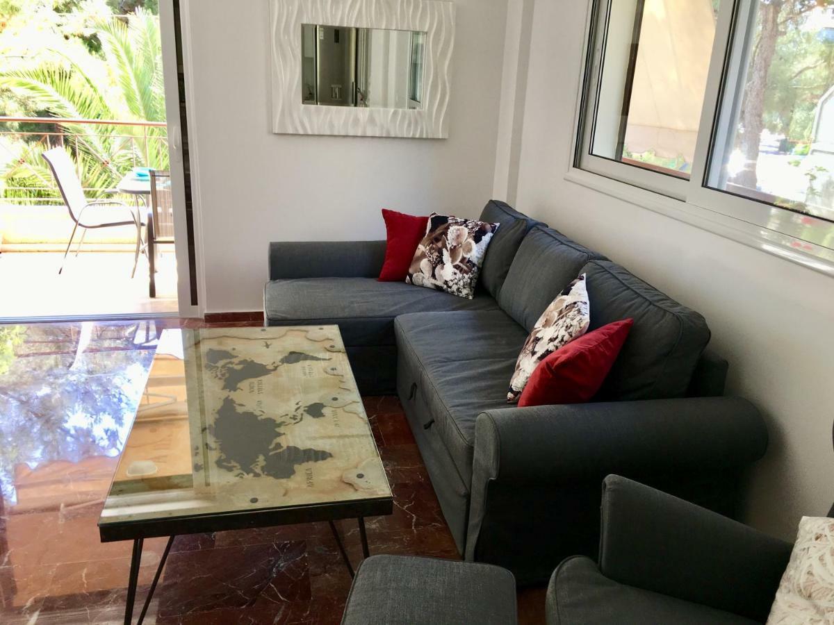 Sea Star Luxury Apartment Атина Екстериор снимка